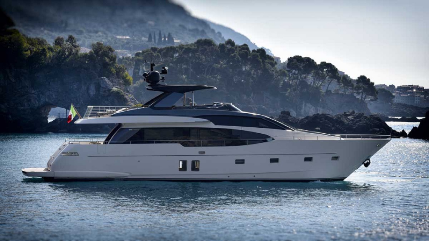 Luxury Yacht ALEXANDER M