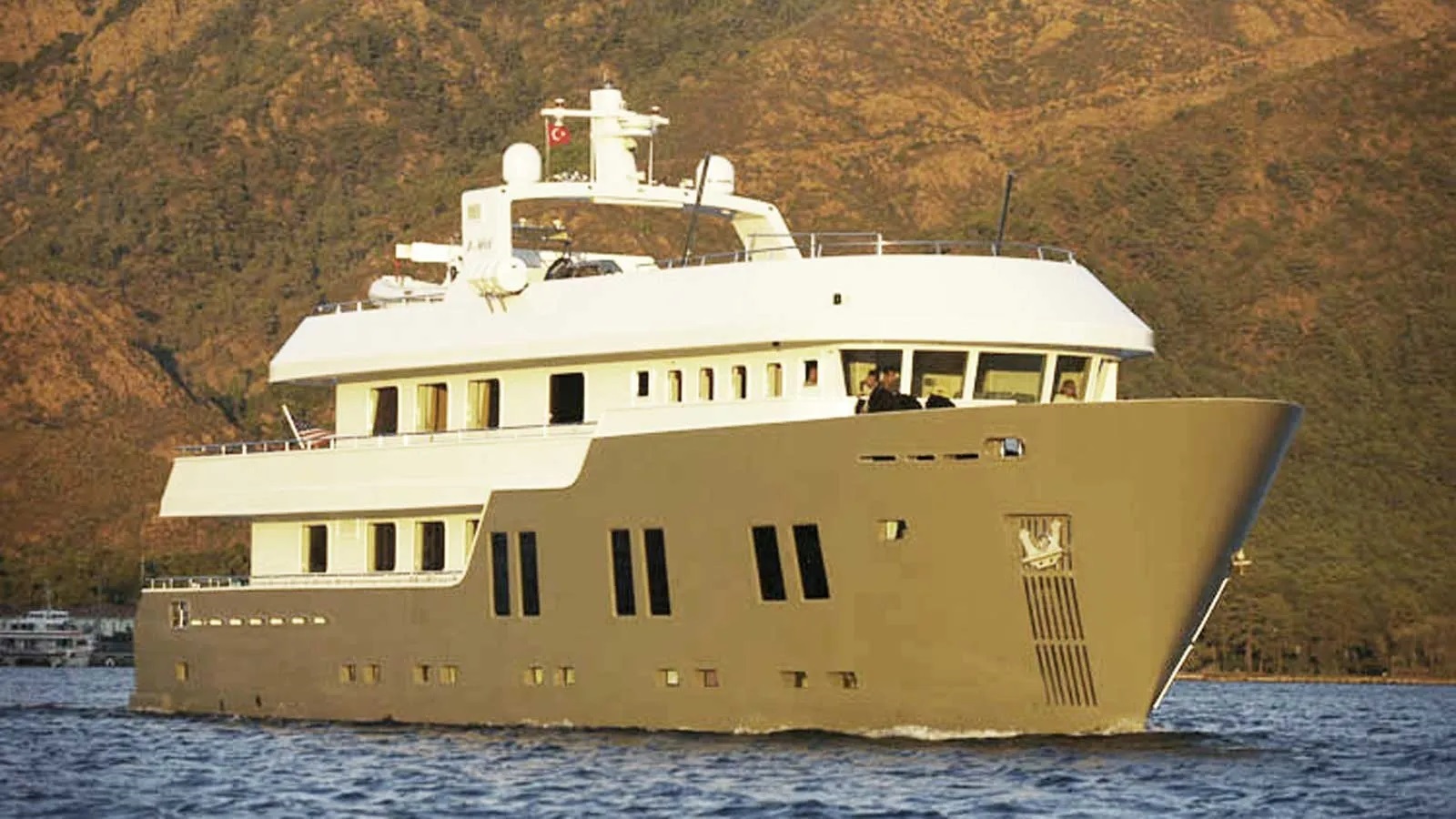 Luxury Yacht APNA