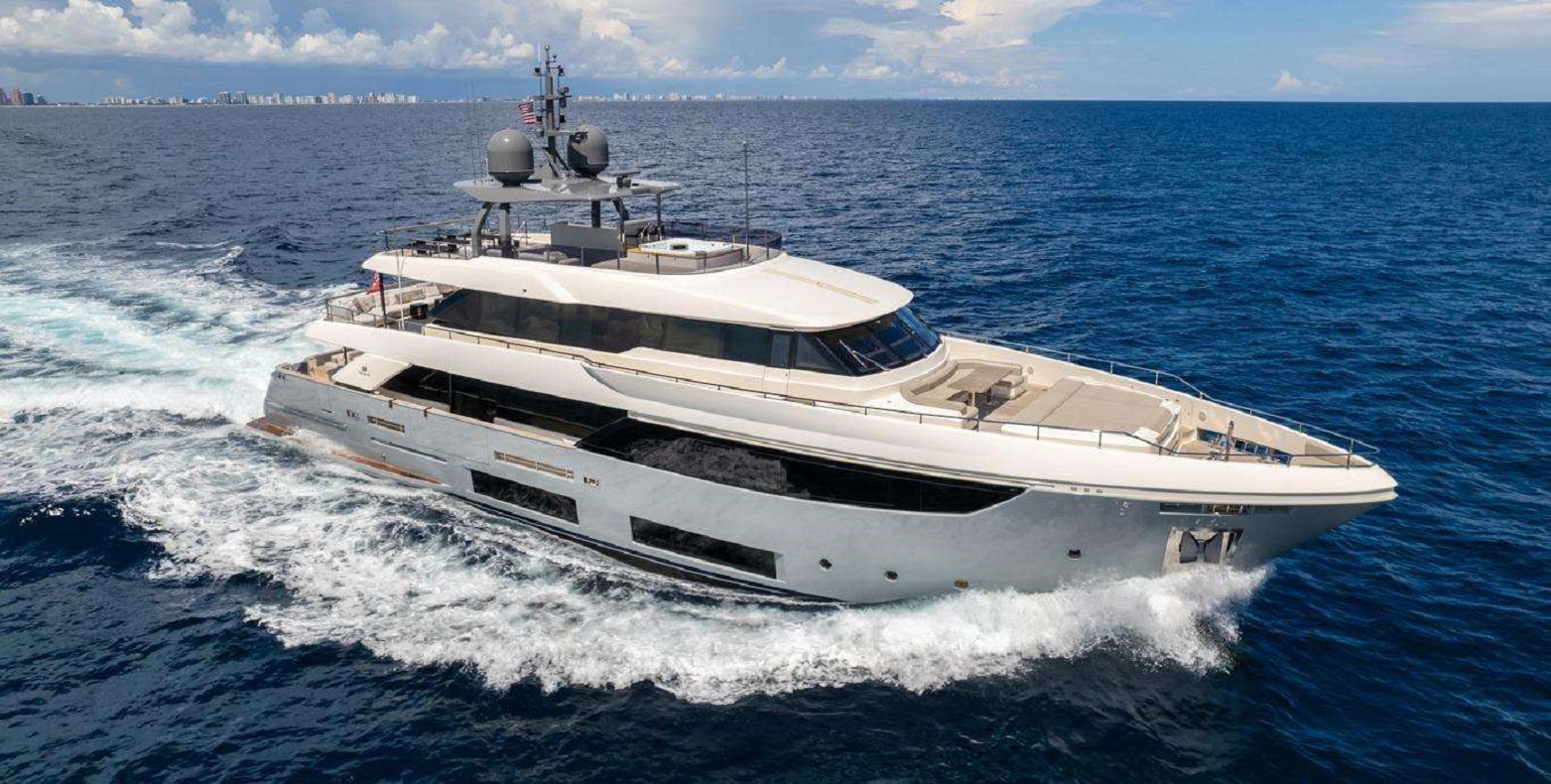 Luxury Yacht FIFI