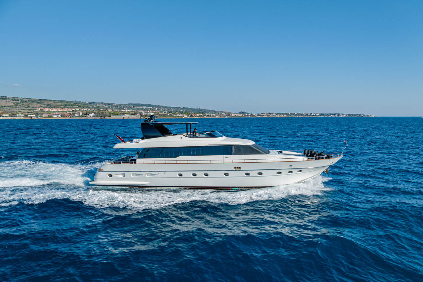 Luxury Yacht WHITEHAVEN