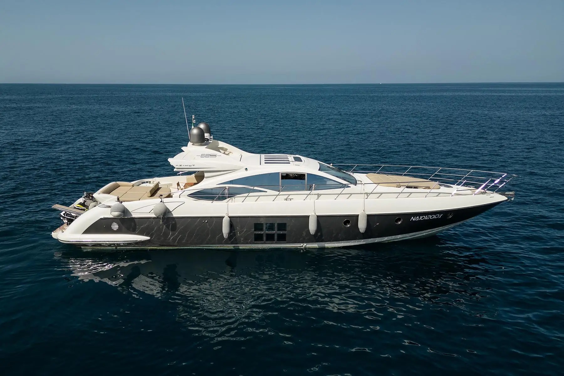 Luxury Yacht YOU TOP