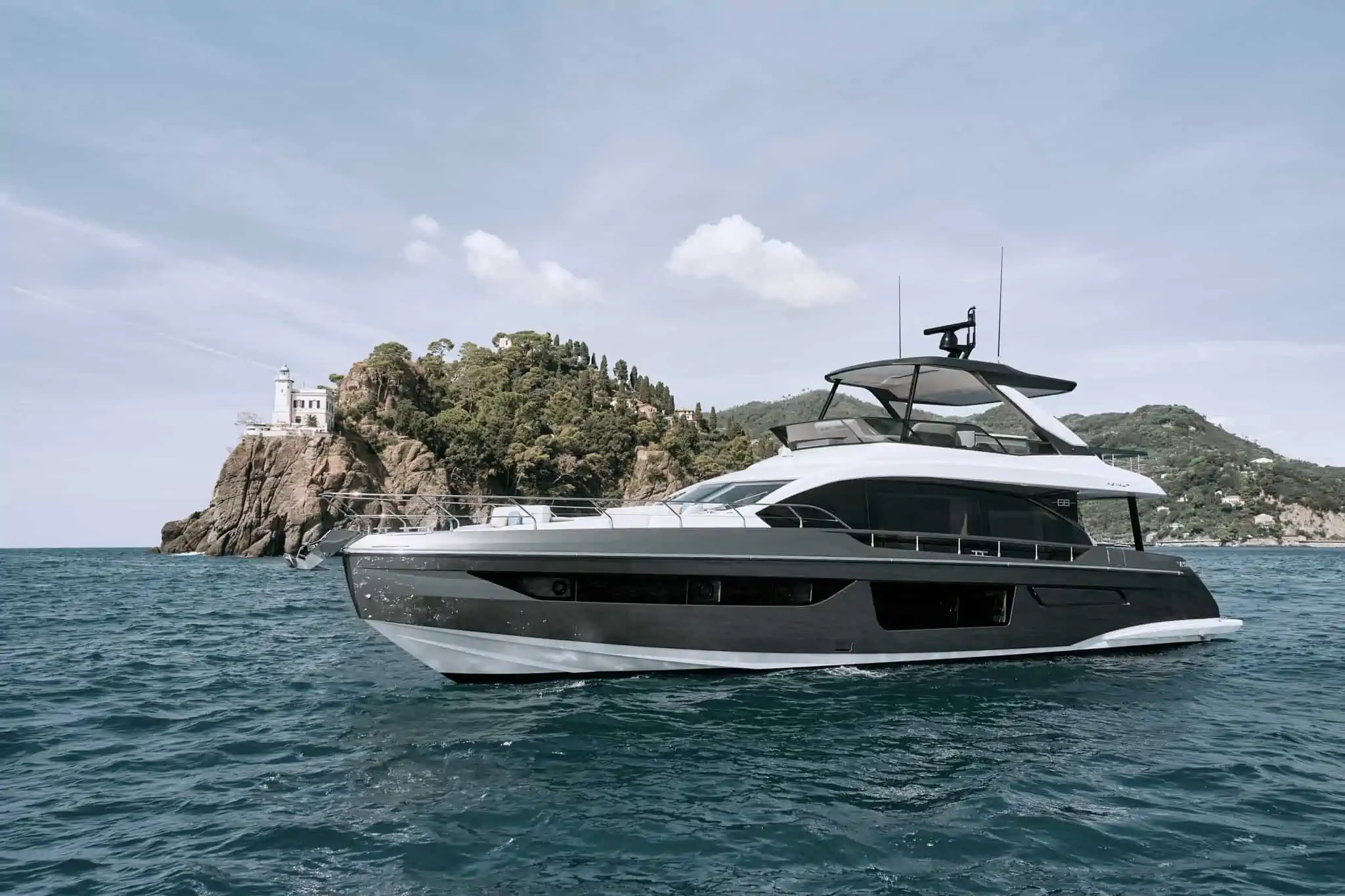 Luxury Yacht AGLAYA