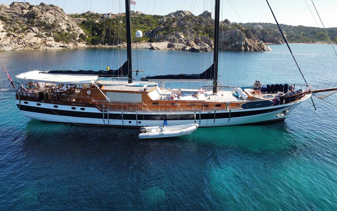 Luxury Yacht ELIANORA