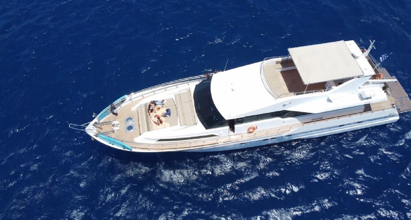 Luxury Yacht LADY MIRTO