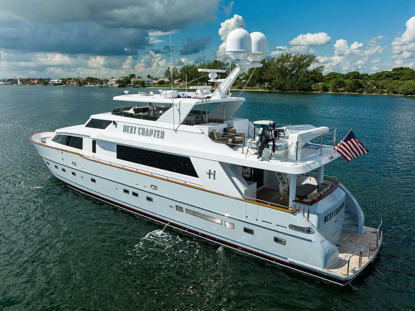 Luxury Yacht NEXT CHAPTER