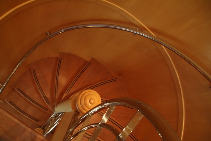 Swirling stairwell