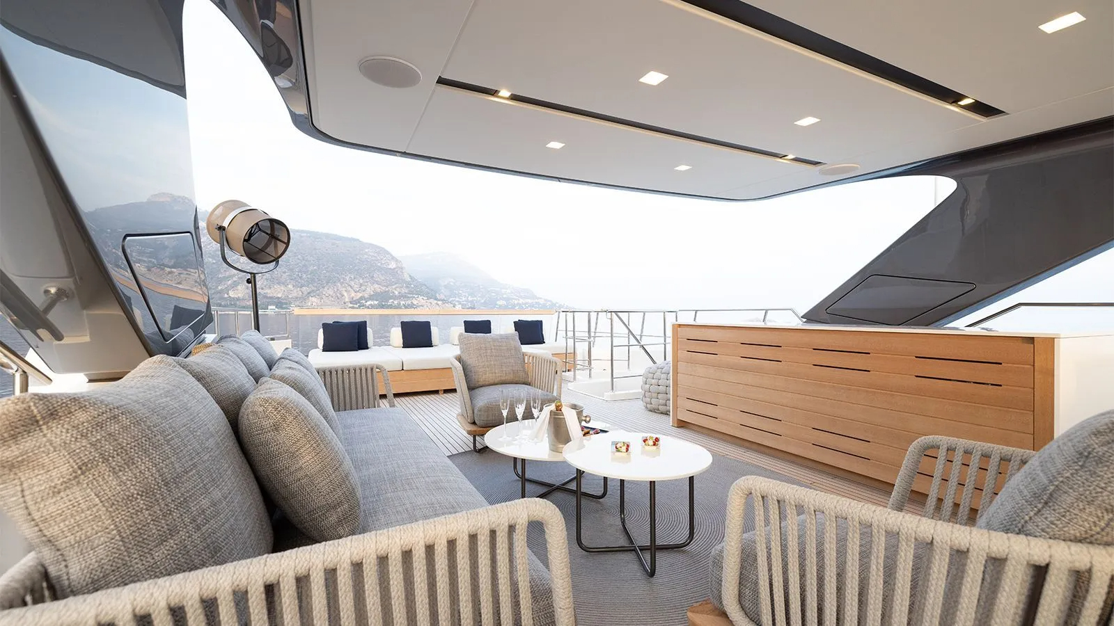 Sun deck lounge and bar