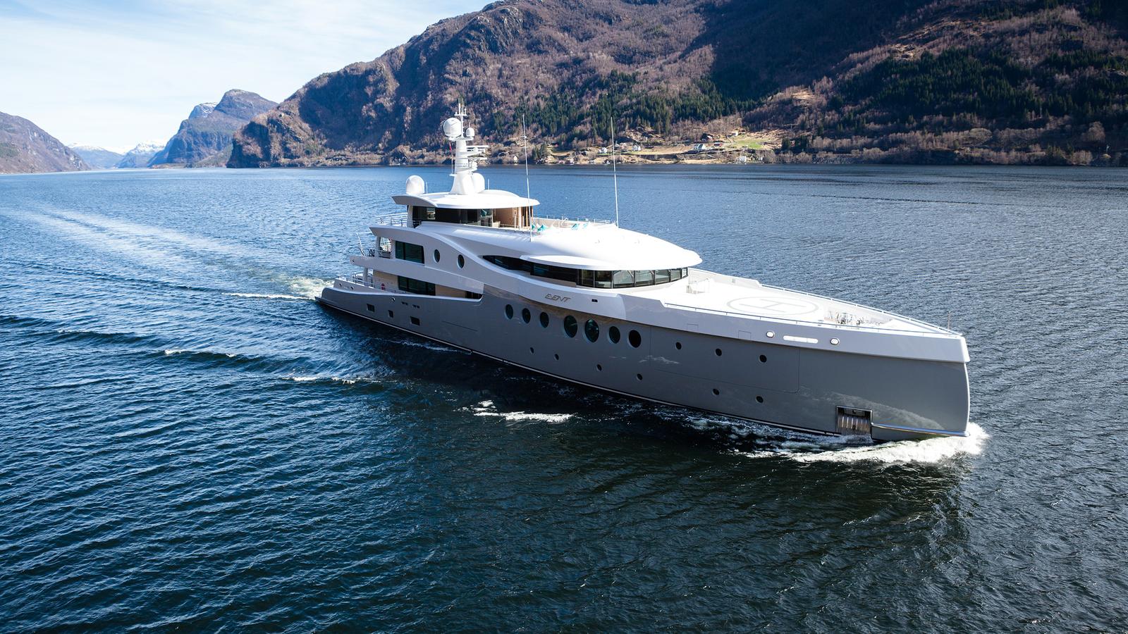 AMELS 199 Limited Edition Yacht - Underway In Norway