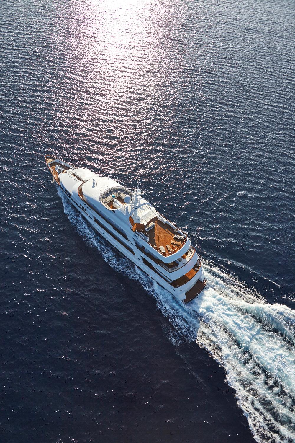 CRN Ancona Motor Yacht LADY ELLEN II - Chartering