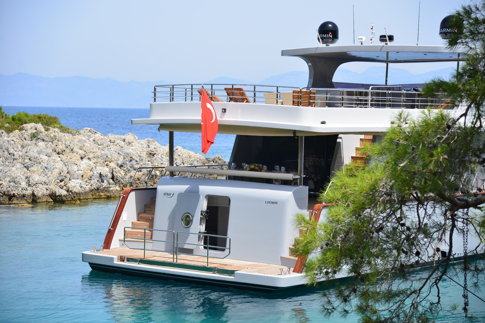 ES Yacht SIMAY F - Stern And Swim Platform