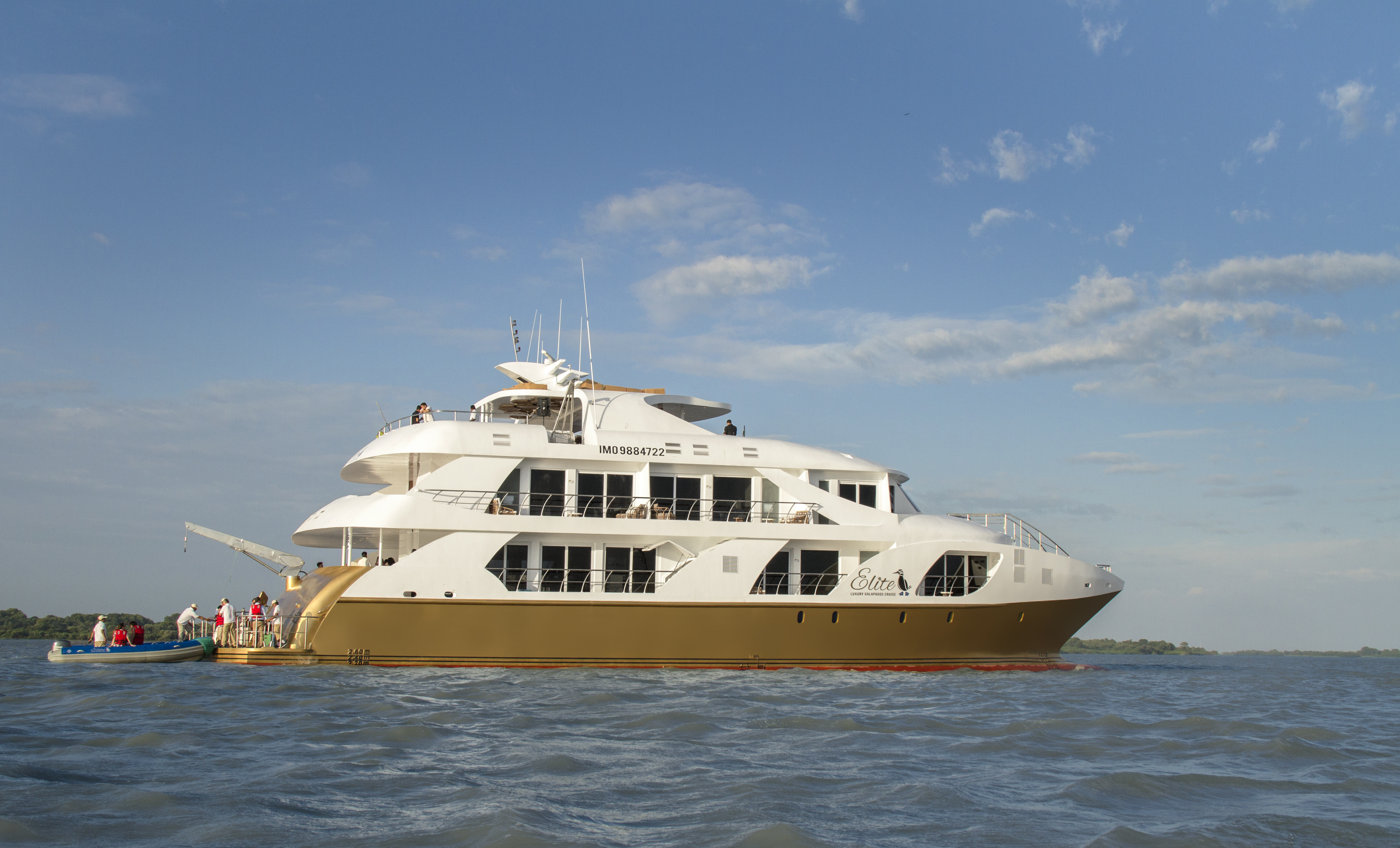 Elite Luxury Catamaran