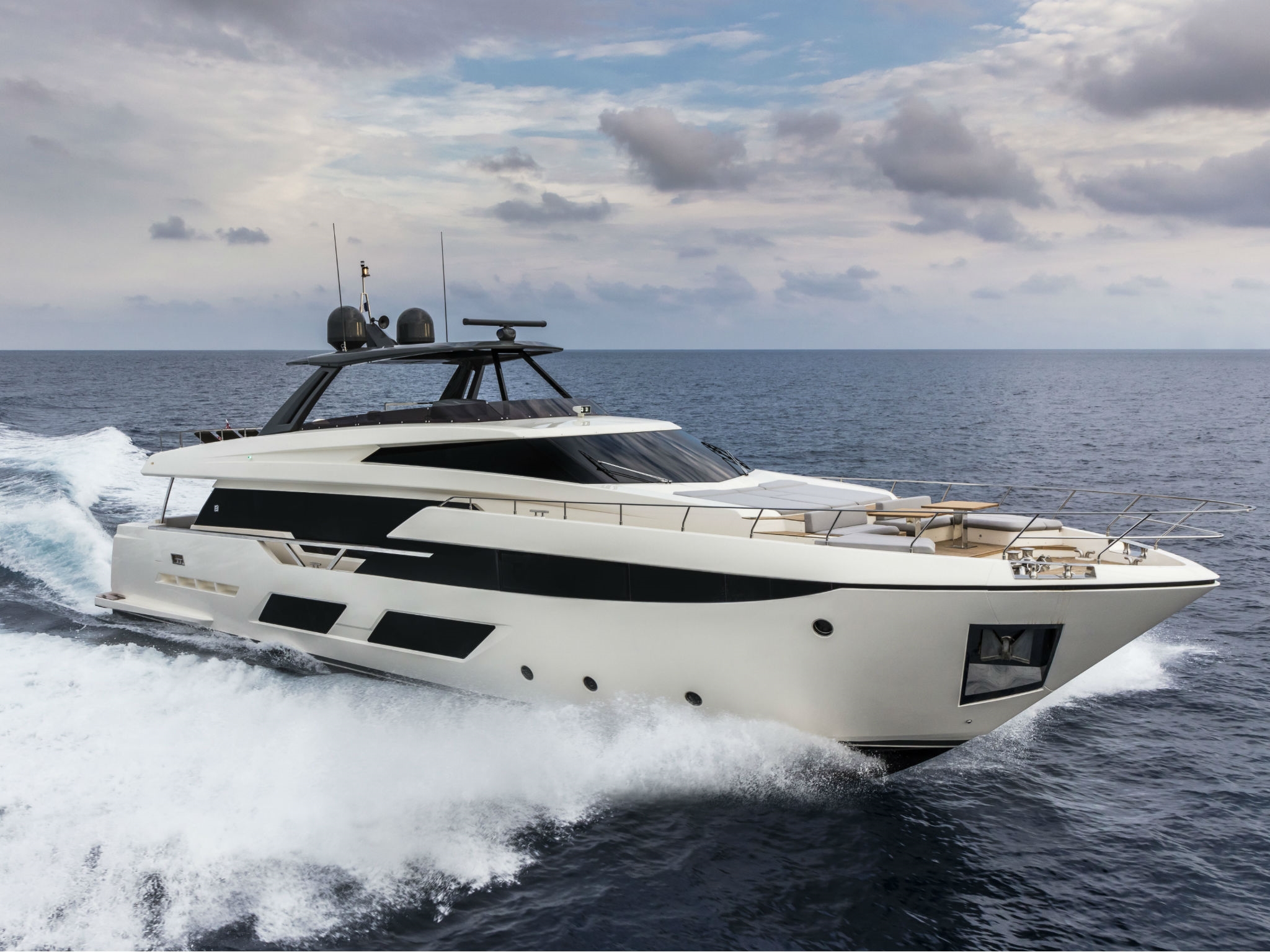 Ferretti Motor Yacht - Sistership To PIOLA