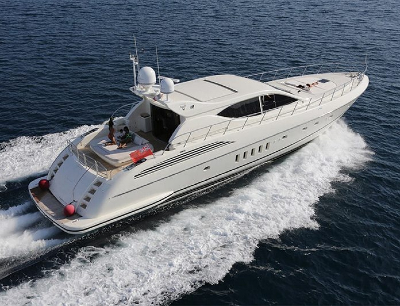 Leopard Motor Yacht ULTIMATE BEACH