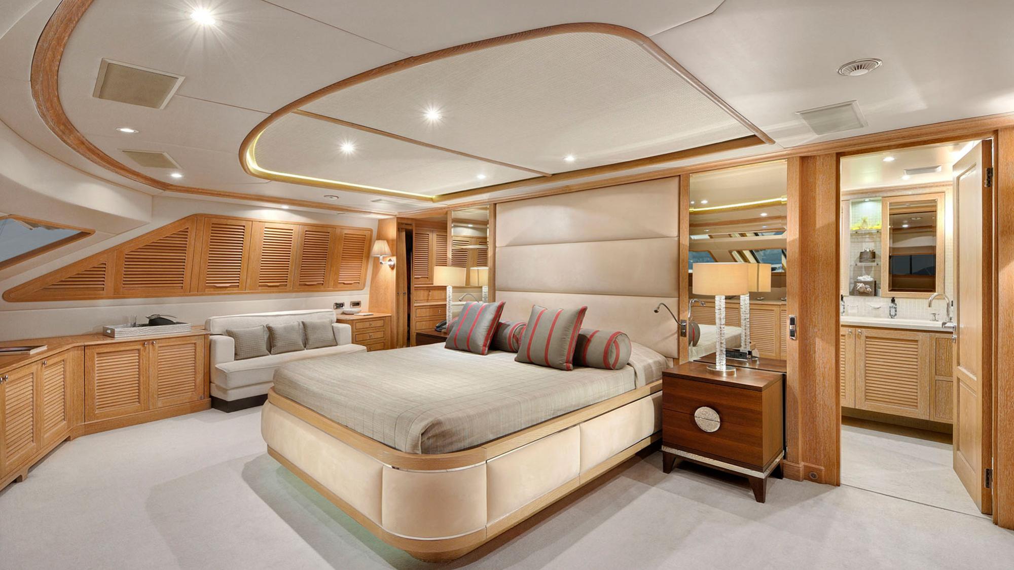 Luxurious Master Cabin