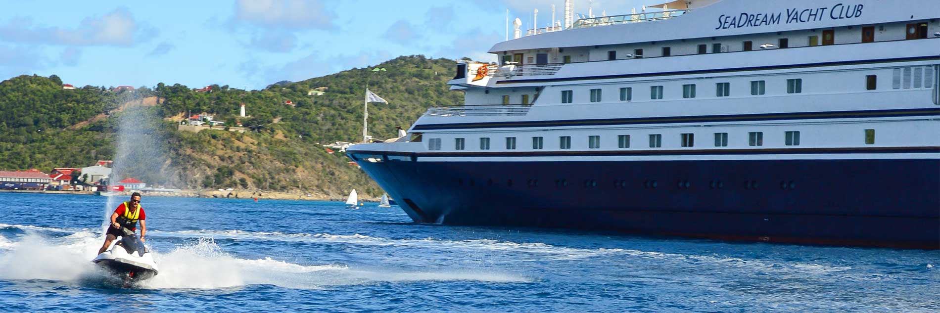 Luxury Yacht SEA DREAM - Water Fun