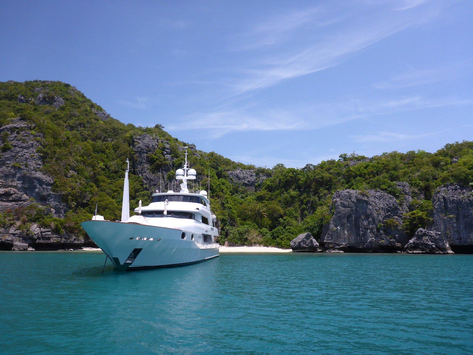 Luxury Yacht Charter Aboard Superyacht Keri Lee