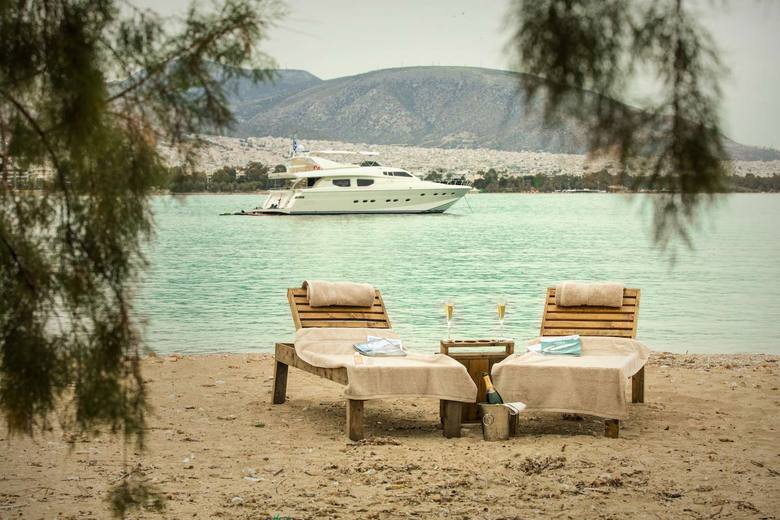 Luxury Charters With Motor Yacht EMSAFFA