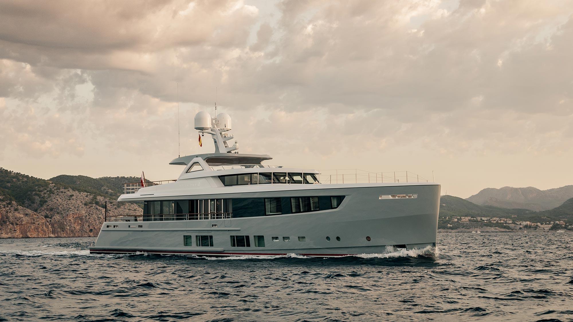 Luxury Motor Yacht DELTA ONE
