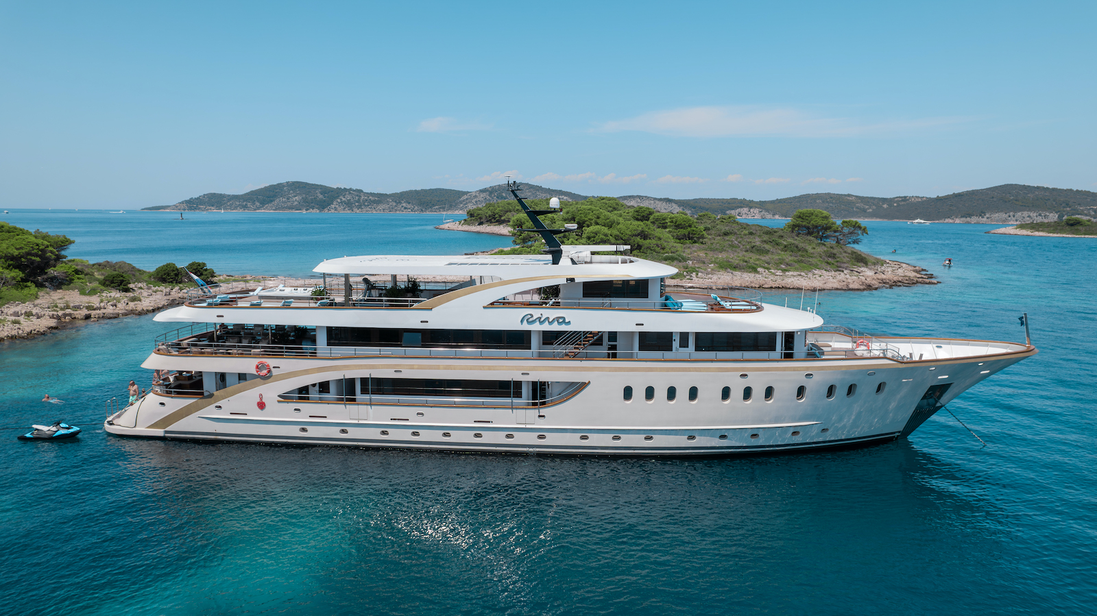 Luxury Superyacht RIVA
