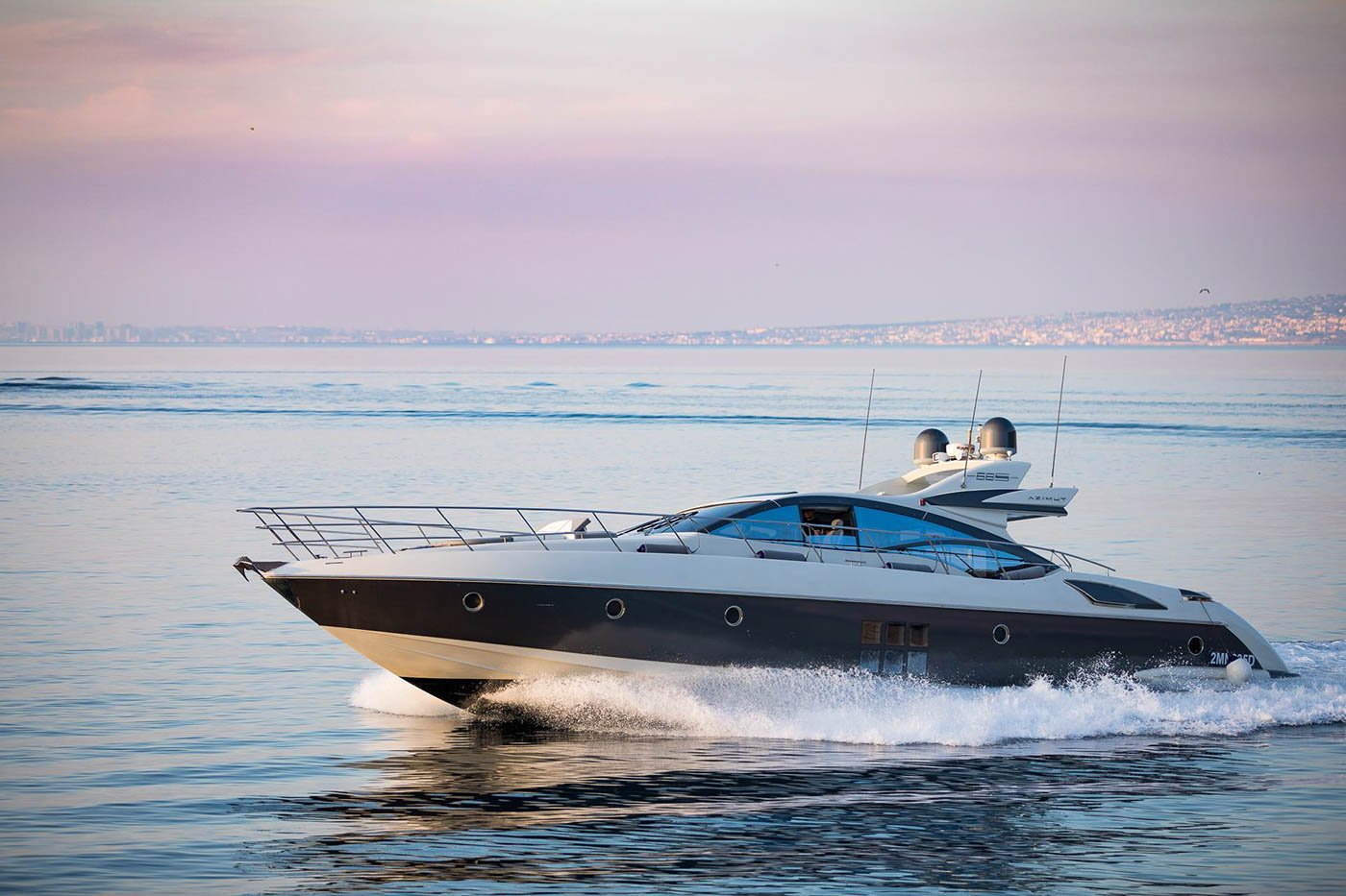 Luxury Yacht ZEUS