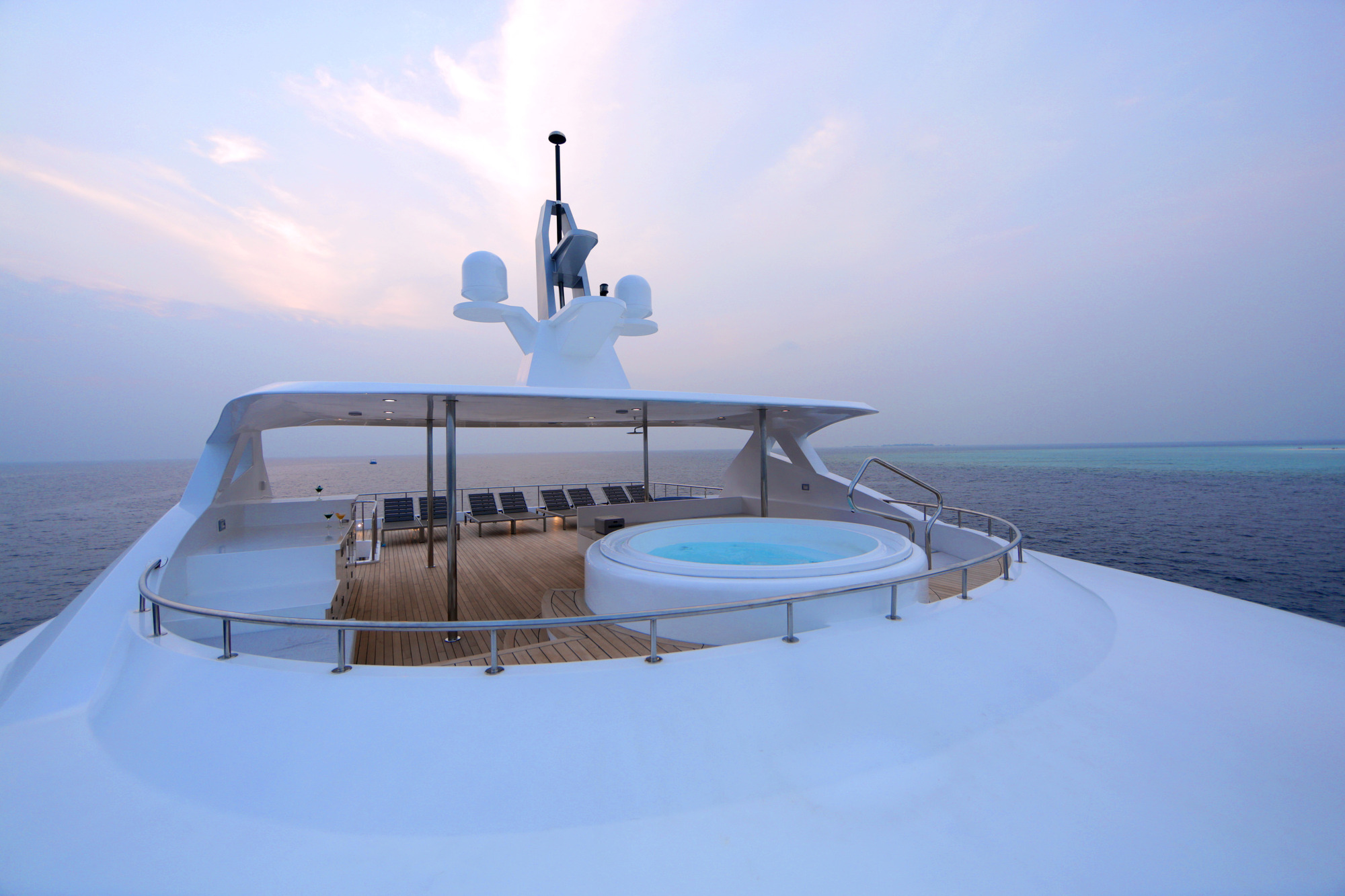 Maldives Motor Yacht SEAREX - Sundeck With Hot Tub