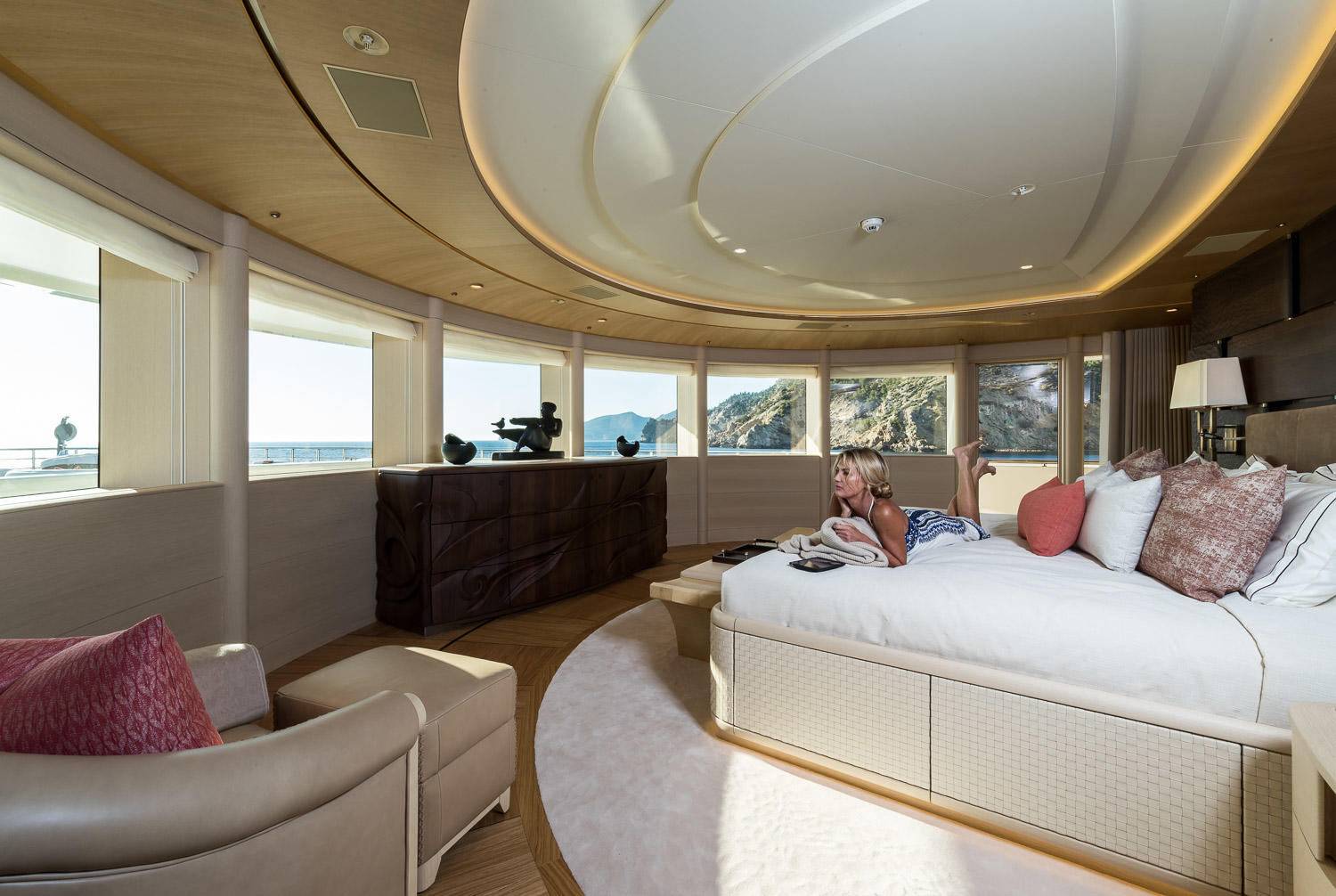 Master Suite - Limited Edition 272 Amels Yacht - From EUR€ 1,200,000