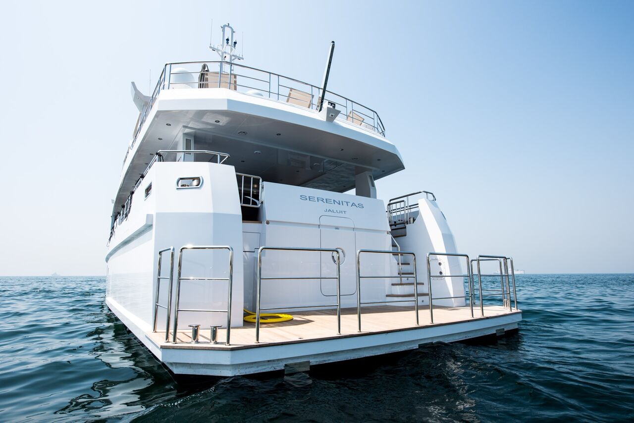 Mengi Yay Motor Yacht SERENITAS - Swim Platform