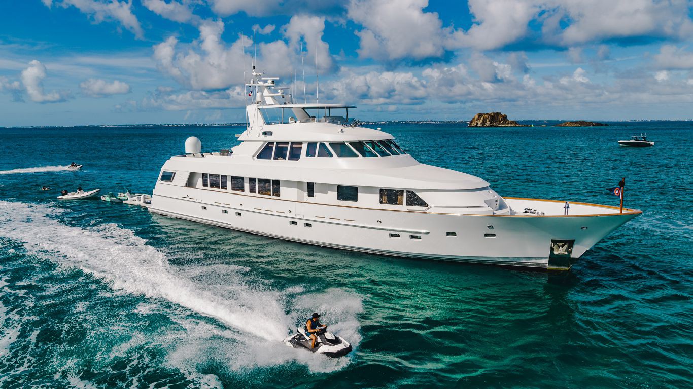 Motor Yacht GALE WINDS