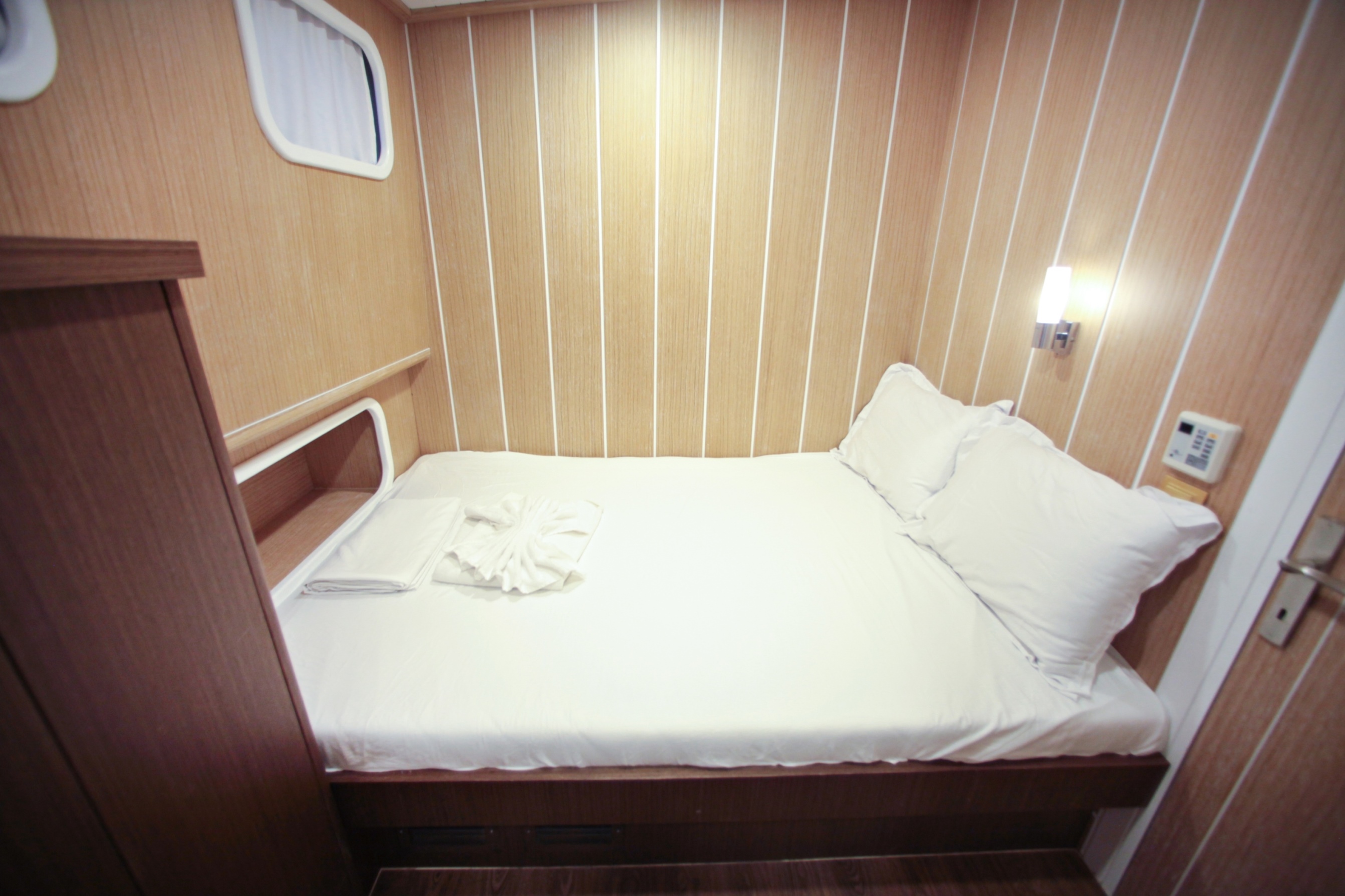 Double guest cabin