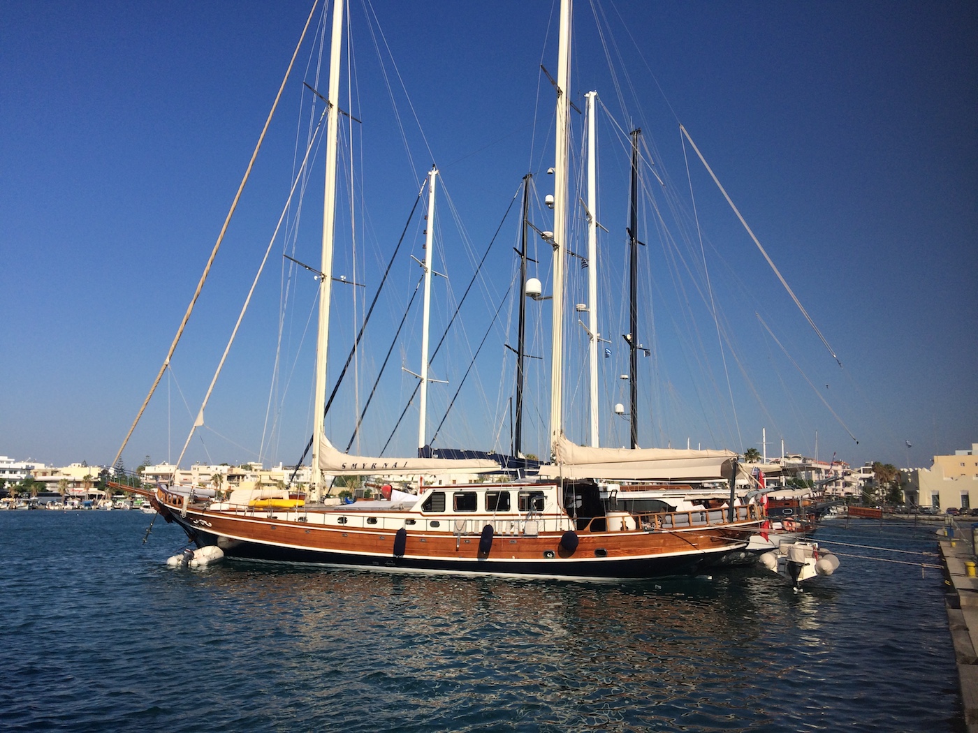 Profile Of SMYRNA I Yacht