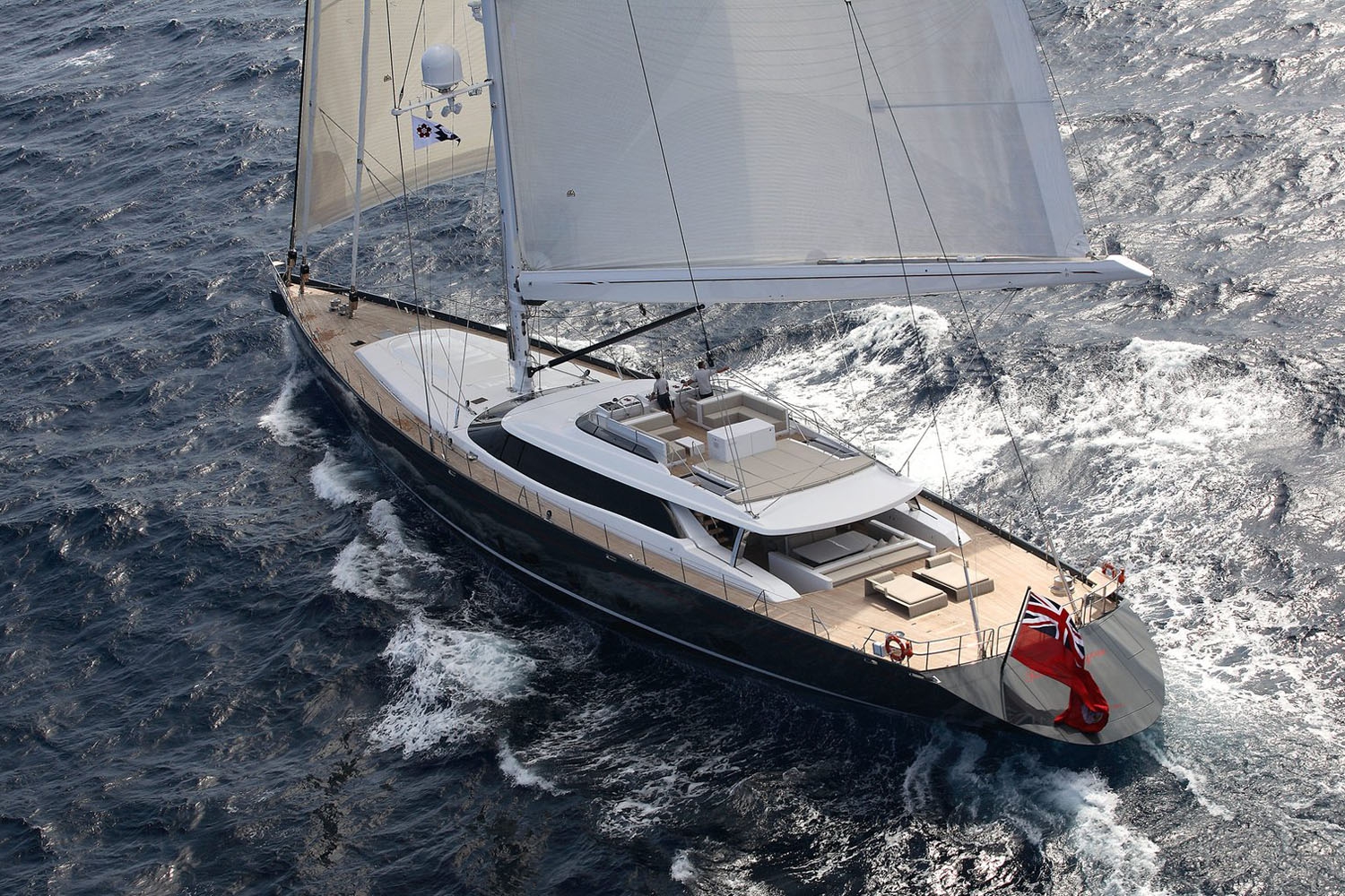 Sailing Yacht RED DRAGON By Dubois - Sailing And Underway