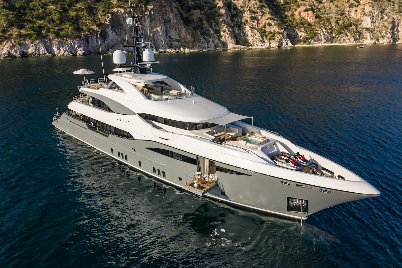 Superyacht LILIUM To Attend The CYF And MYS 2019