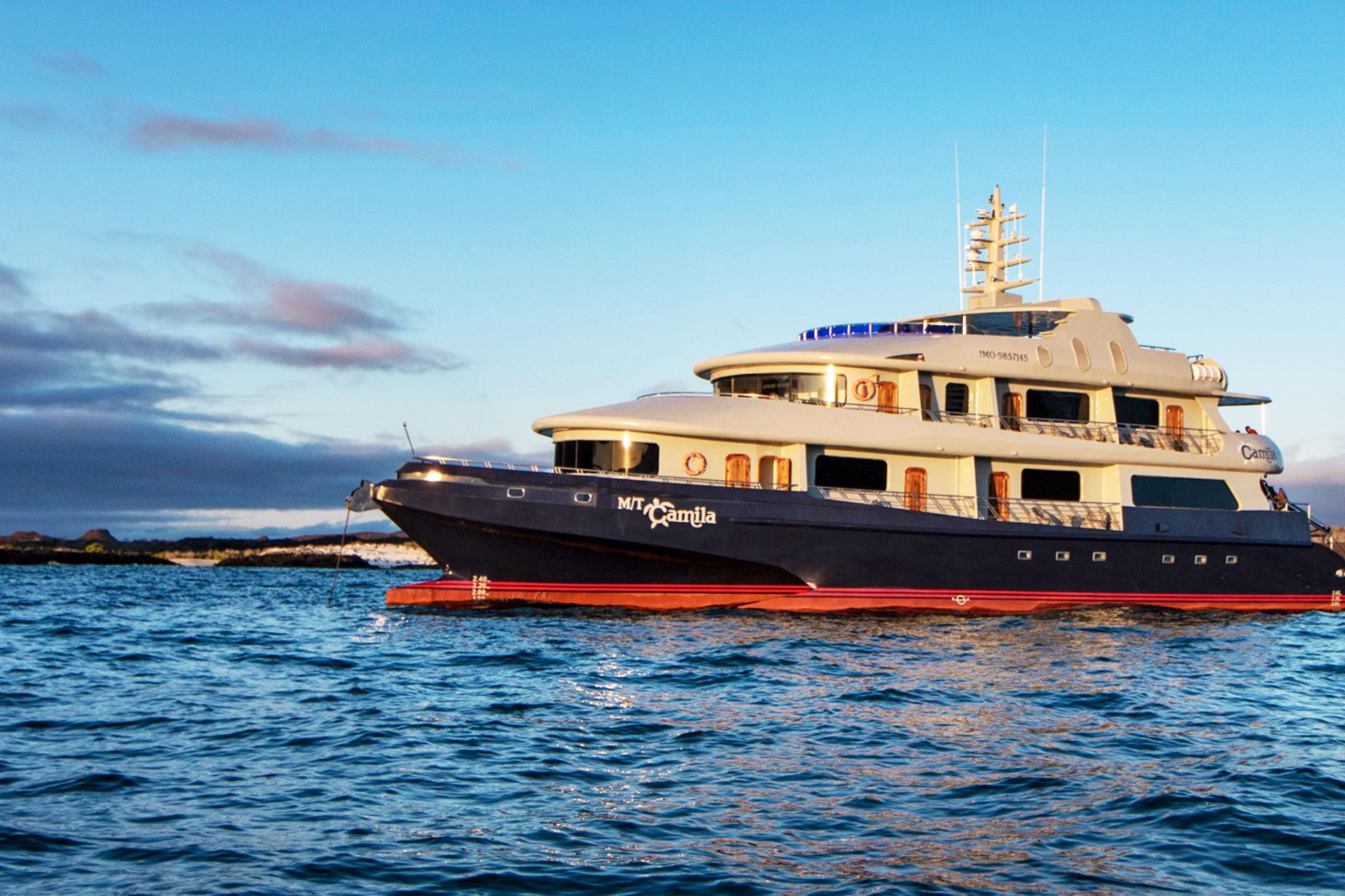 Trimaran Yacht CAMILA For Charter In The Galapagos