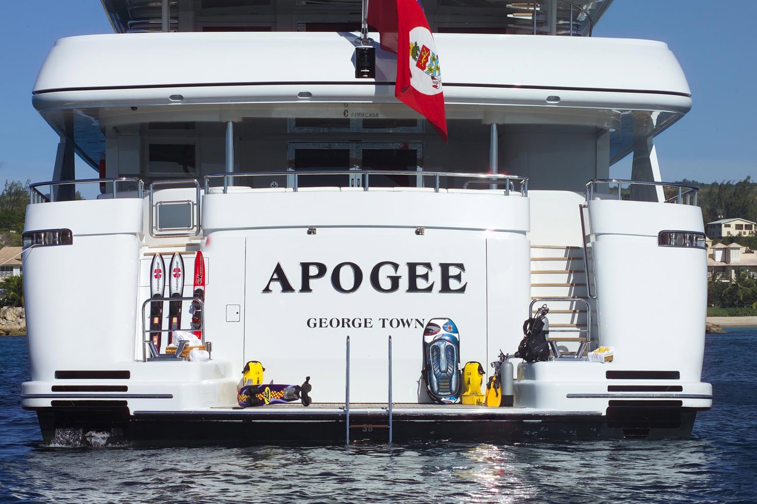 Yacht APOGEE - Aft Deck