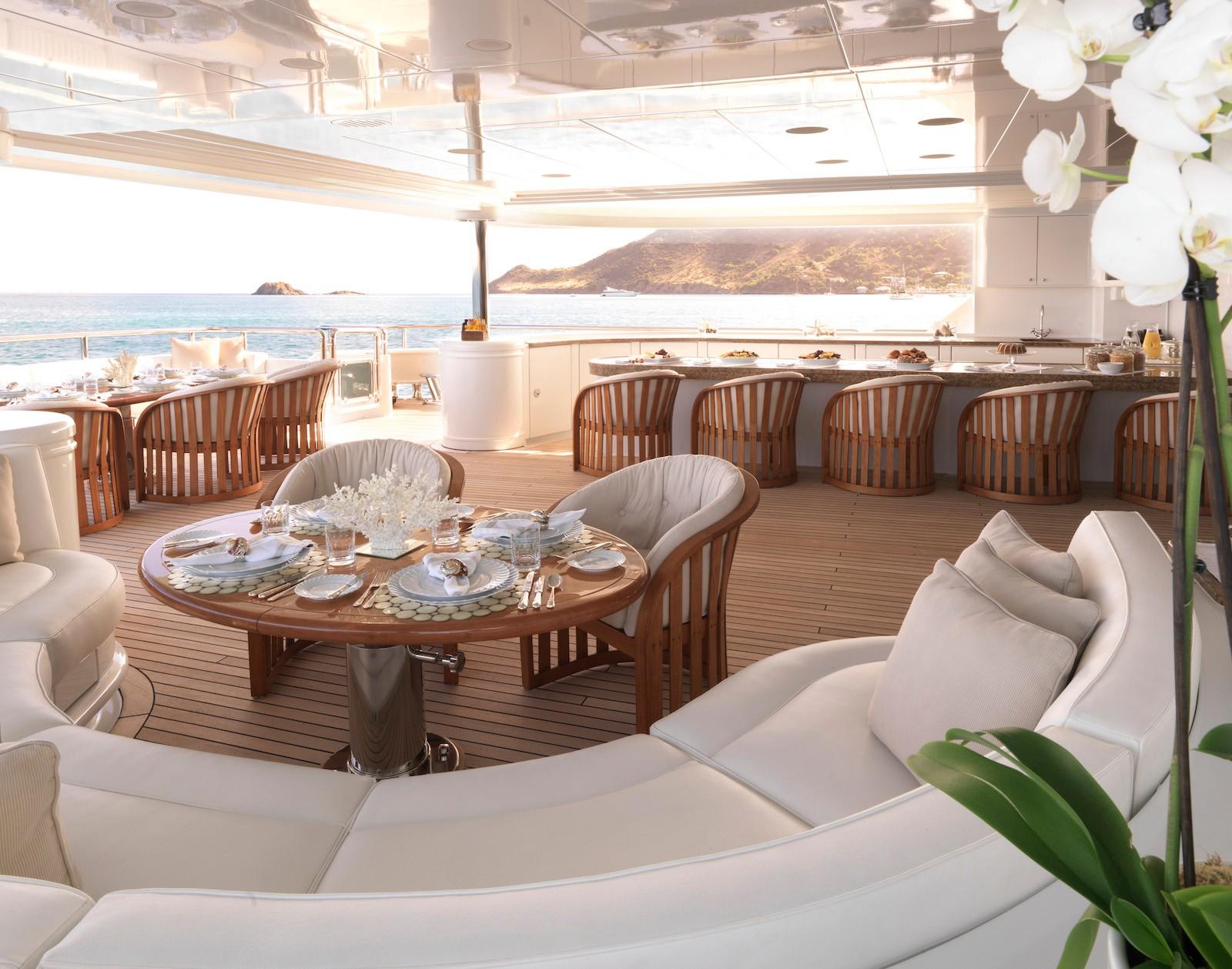 Yacht APOGEE - Al Fresco Seating