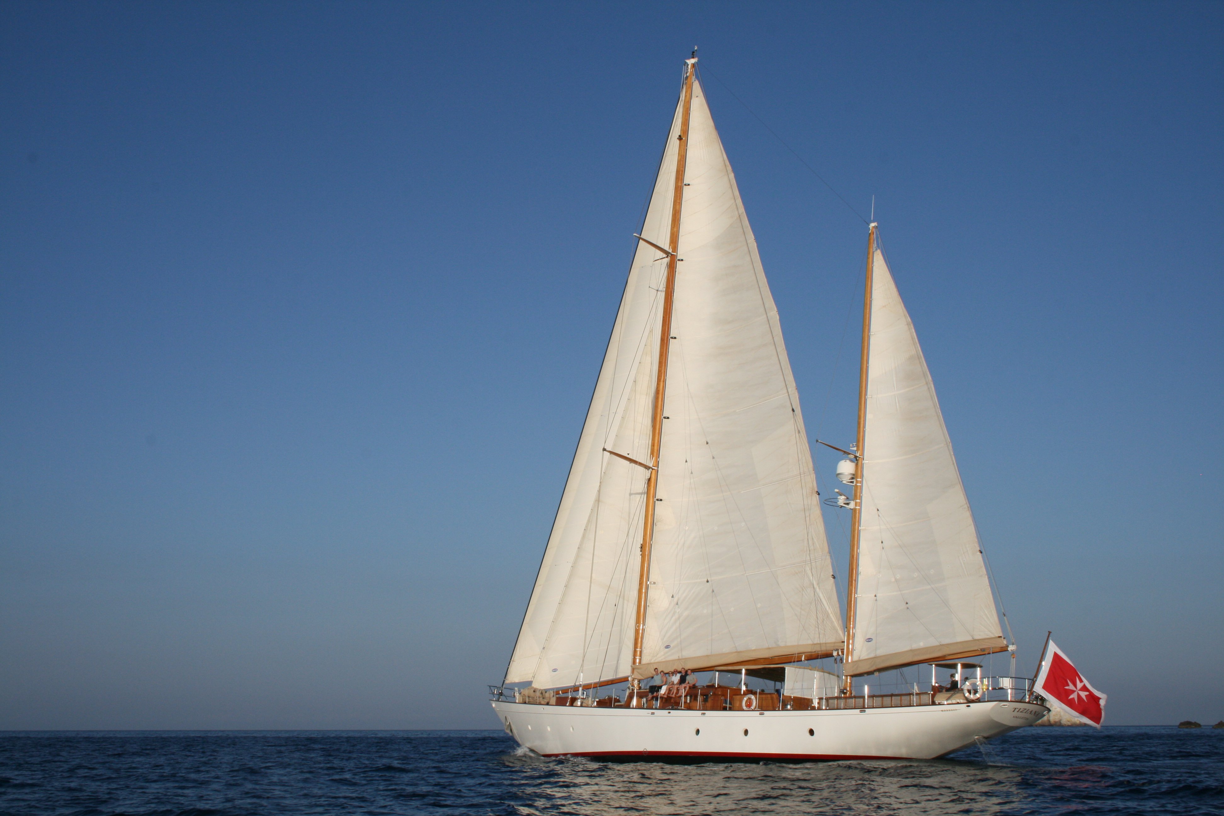 Yacht TIZIANA By Abeking & Rasmussen & Sparkman & Stephens - Sailing
