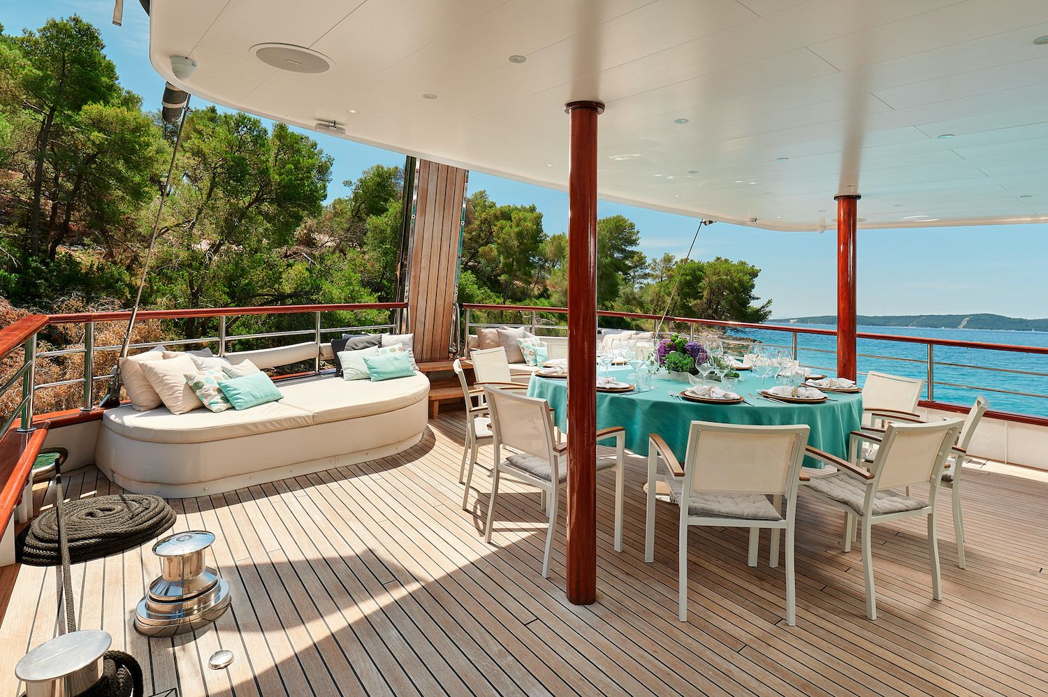 Aft Deck Lounging And Dining