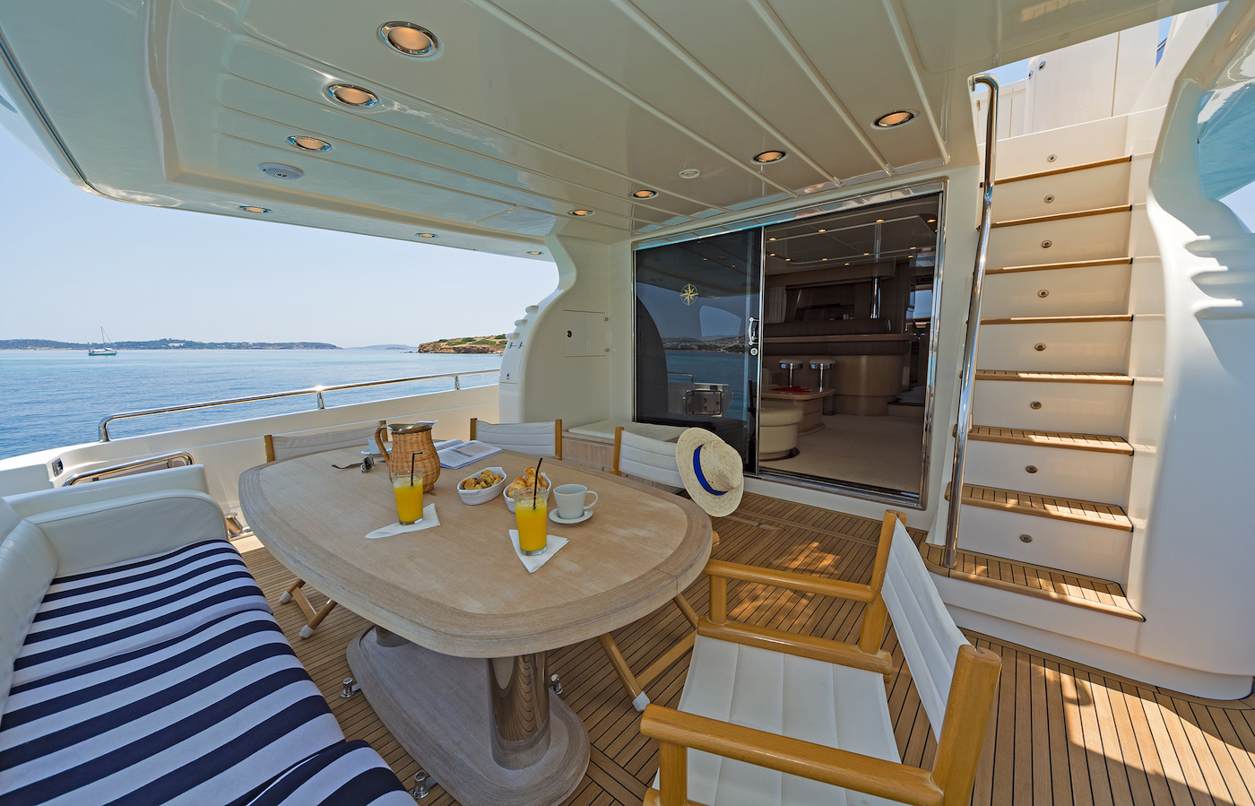Alfresco Dining Table On Aft Deck