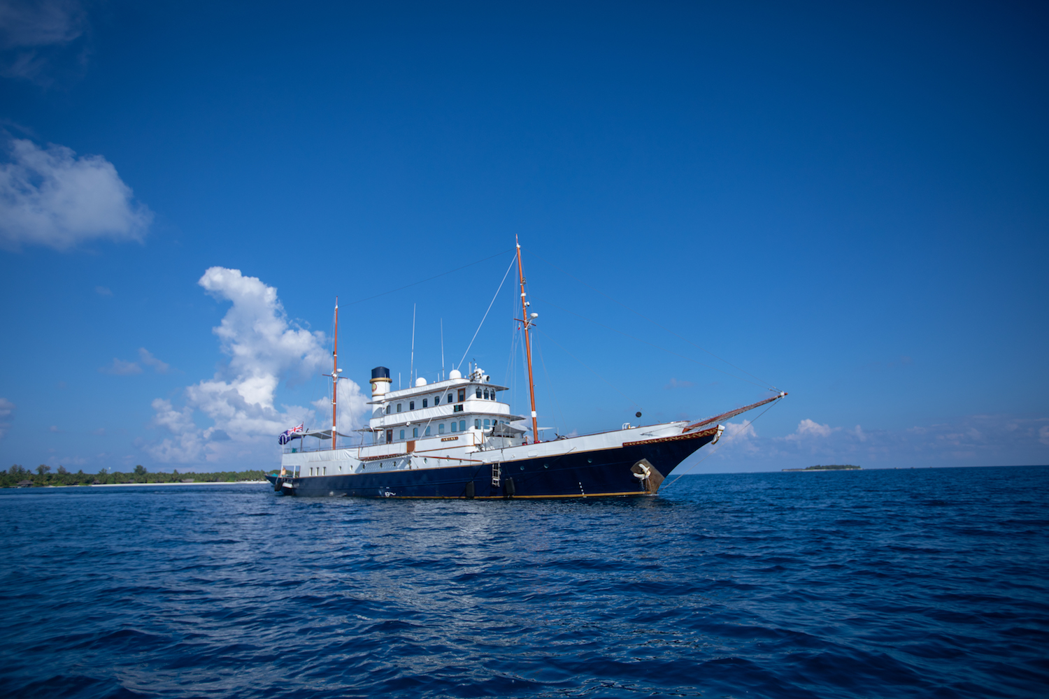 Charter Yacht KALIZMA