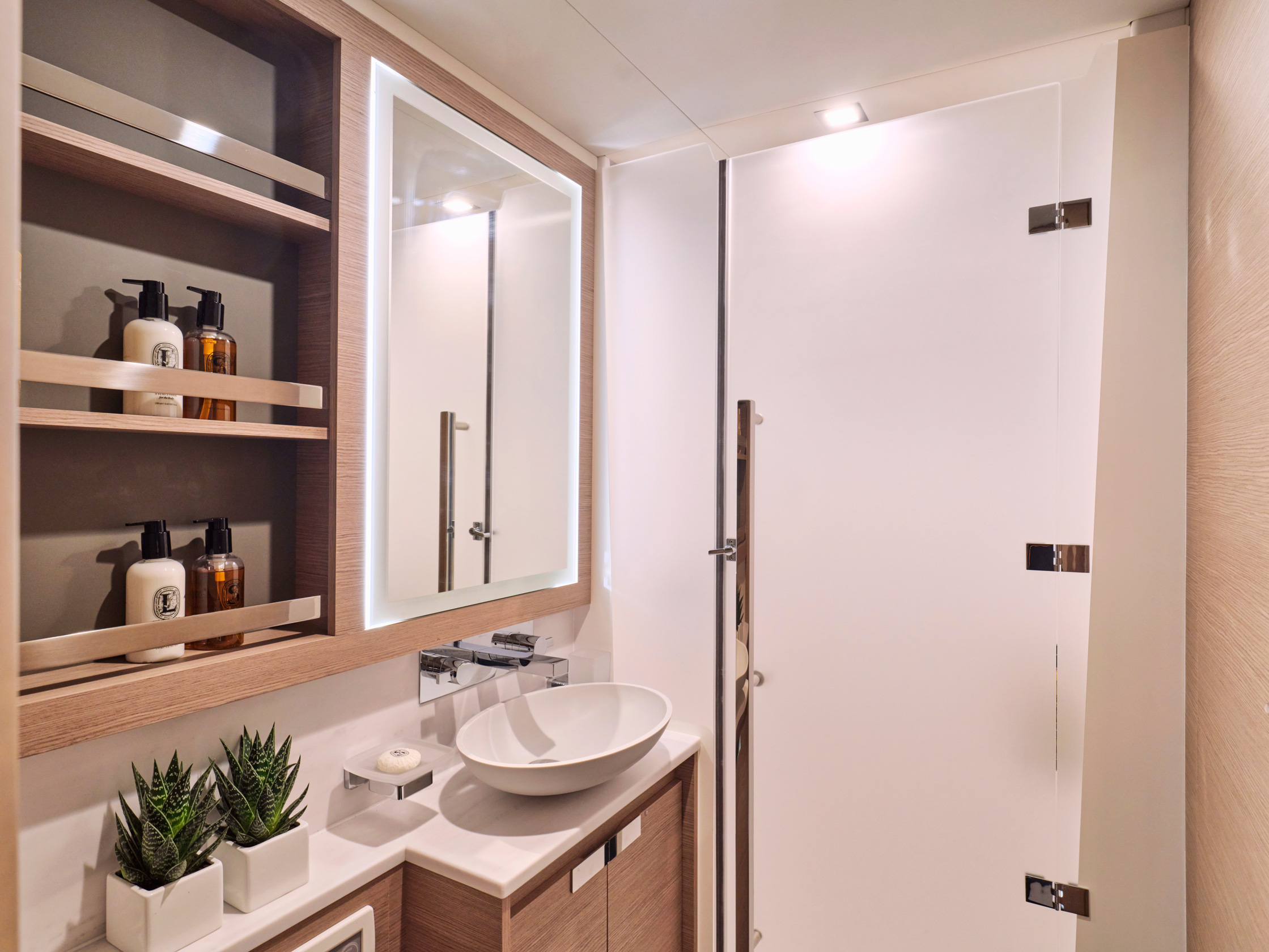 Double Cabin For Guests - Bathroom