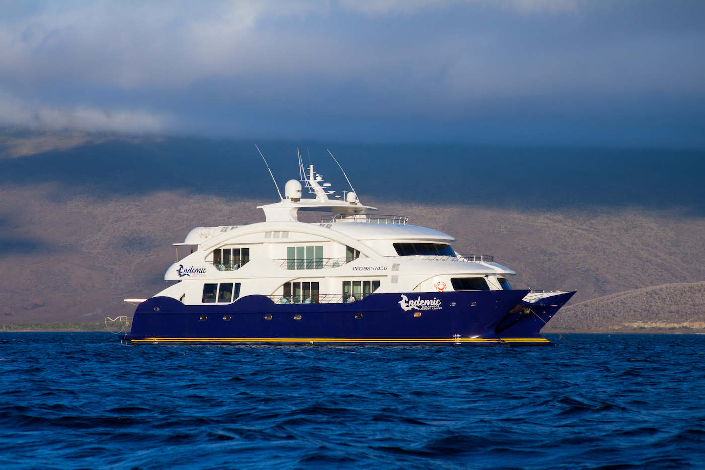Luxury Catamaran ENDEMIC