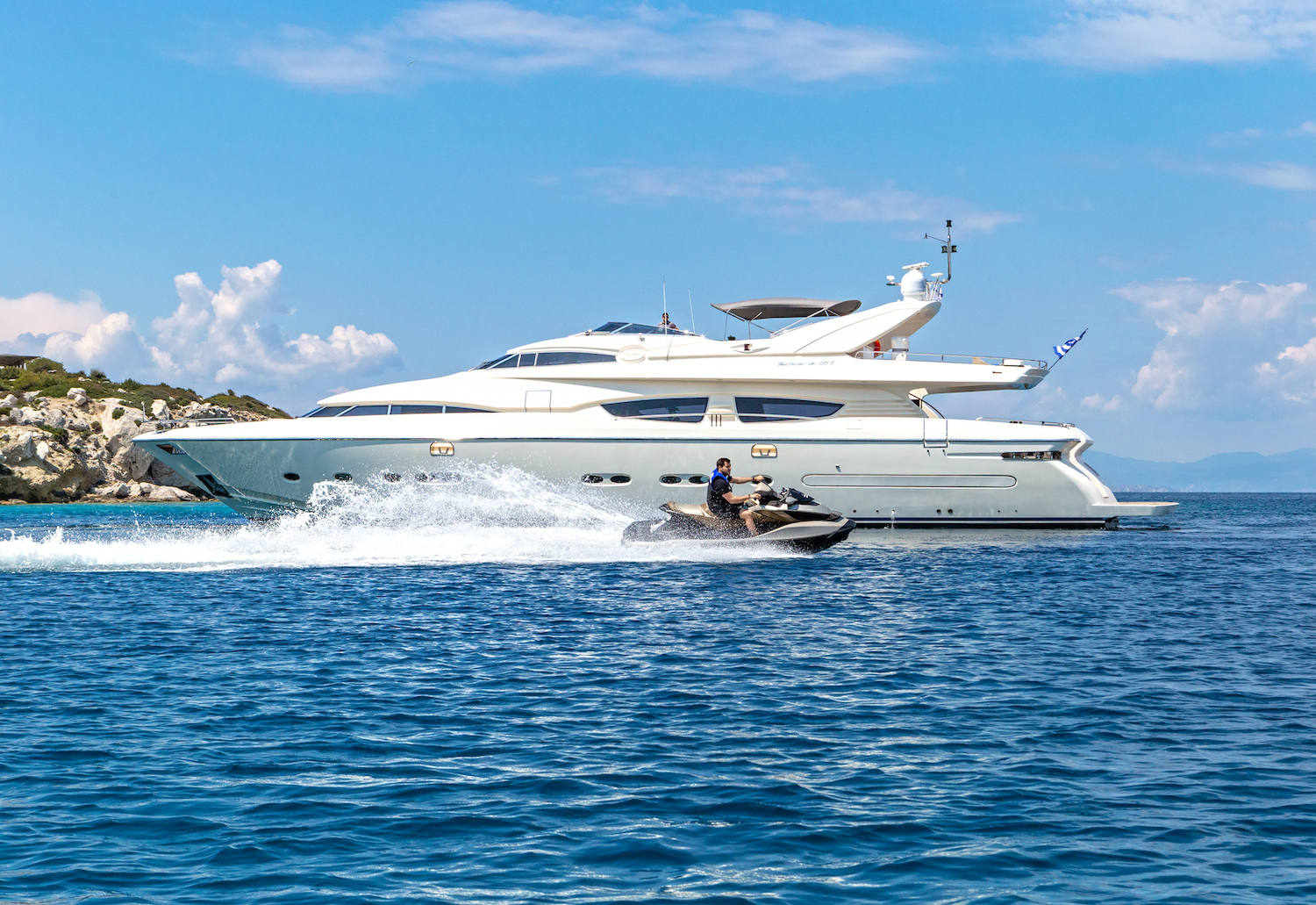 Luxury Charter Yacht DIVINE