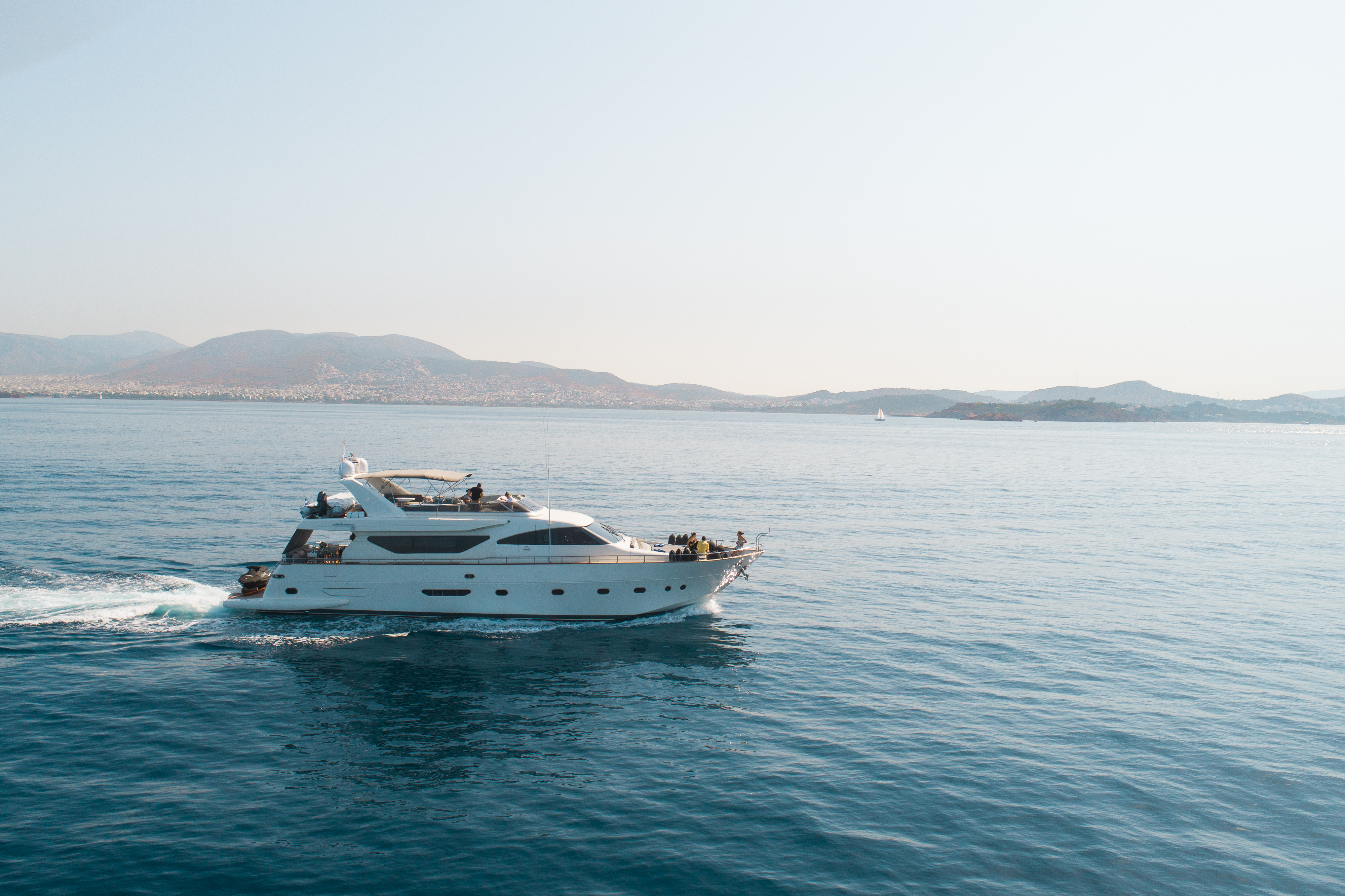 Luxury Charter Yacht FREEDOM