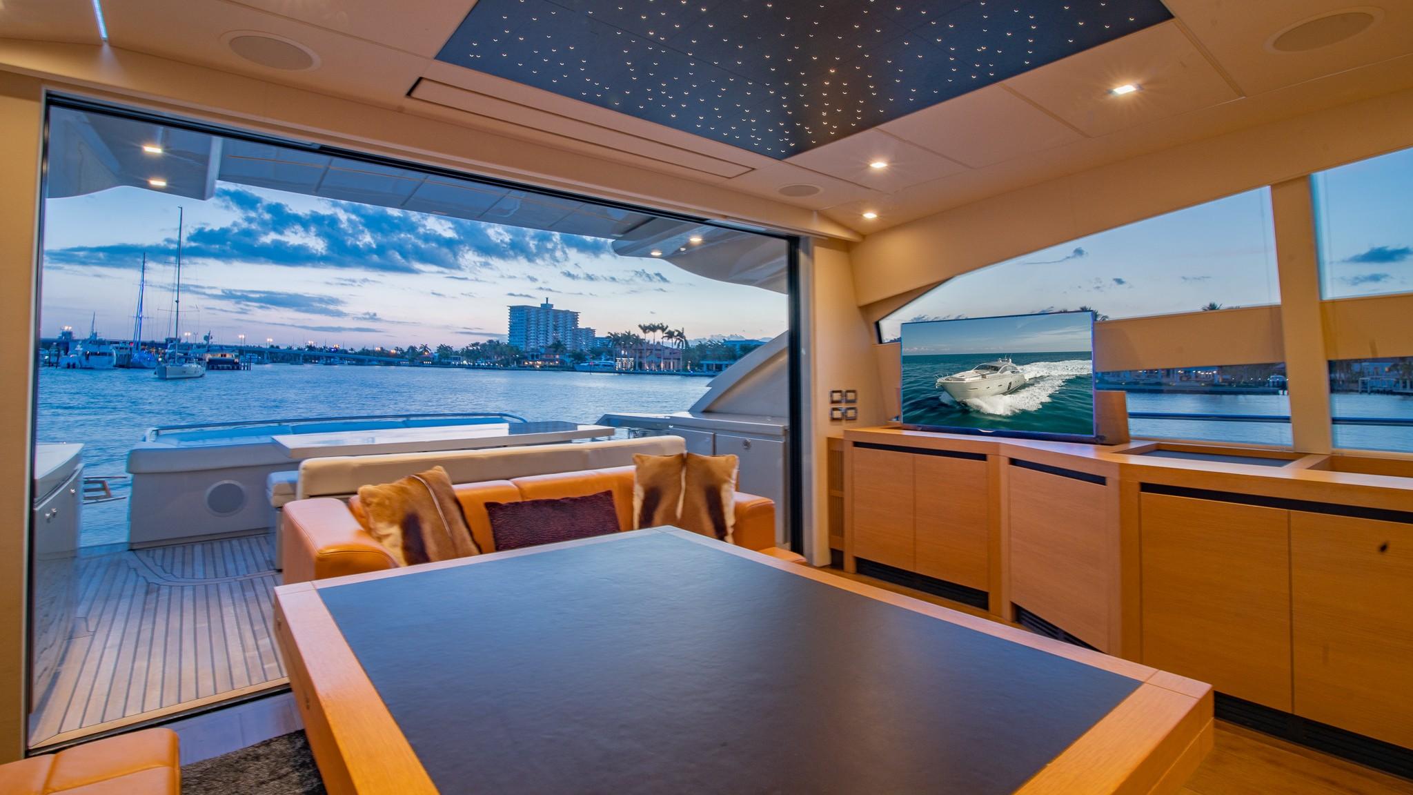 Saloon With A View Aft