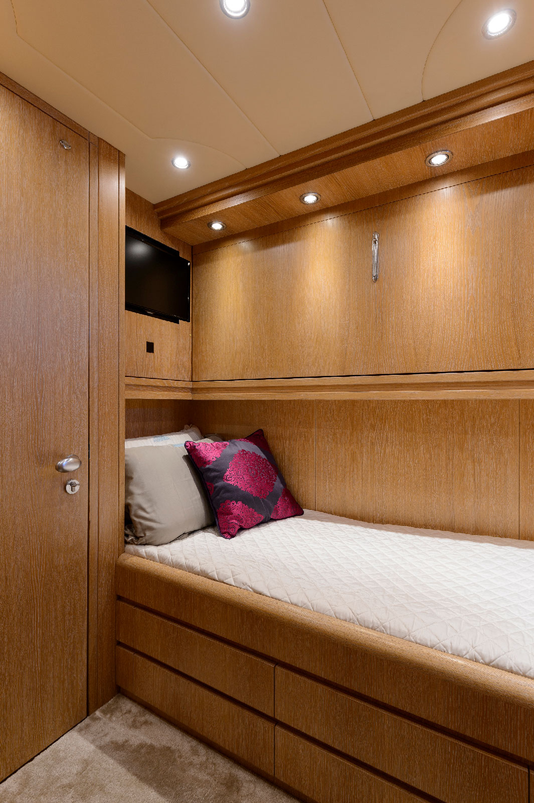 Single Plus Cabin With Bunk