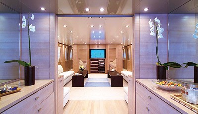 The 34m Yacht AMICI PER SEMPRE