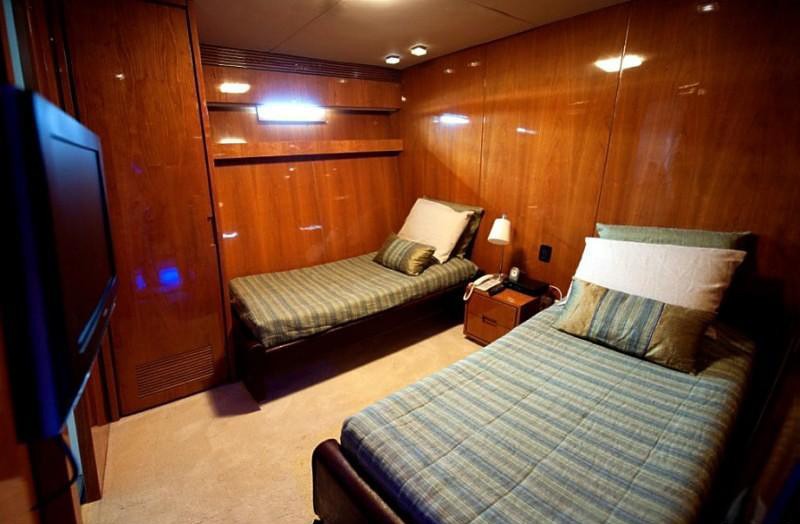 Twin Bed Cabin On Board Yacht ZENITH