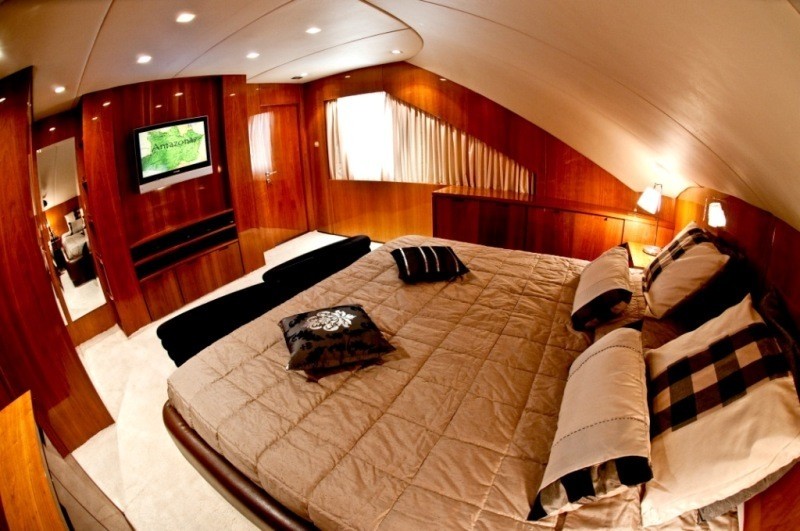 Guest's Cabin On Yacht ZENITH