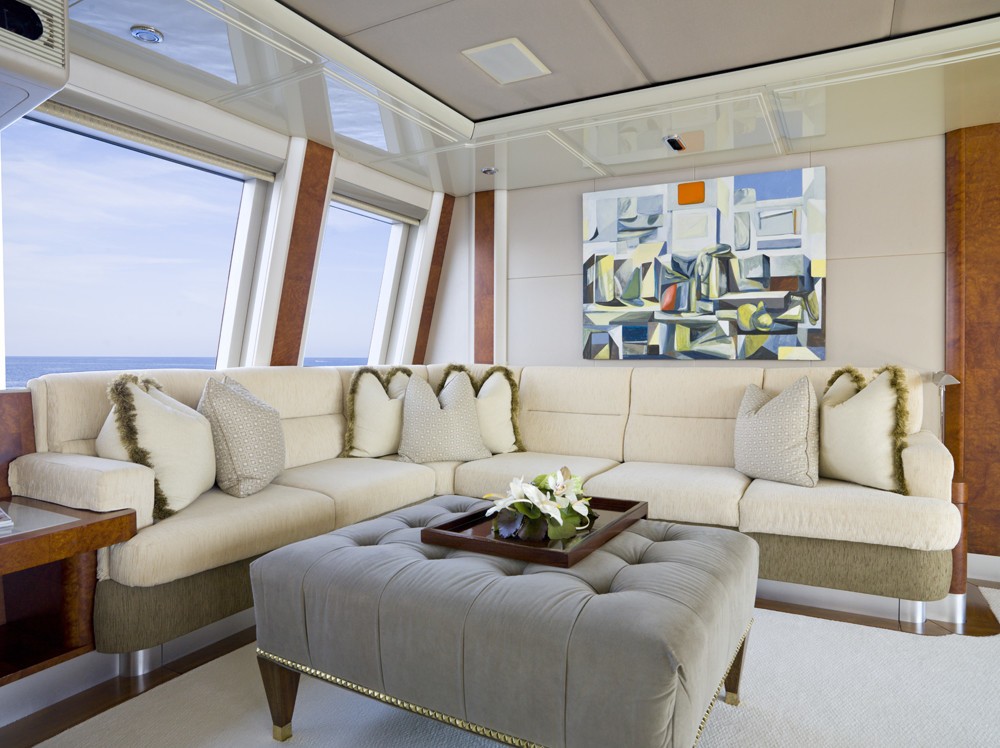 Sitting: Yacht SILVER DREAM's Sky-lounge Captured