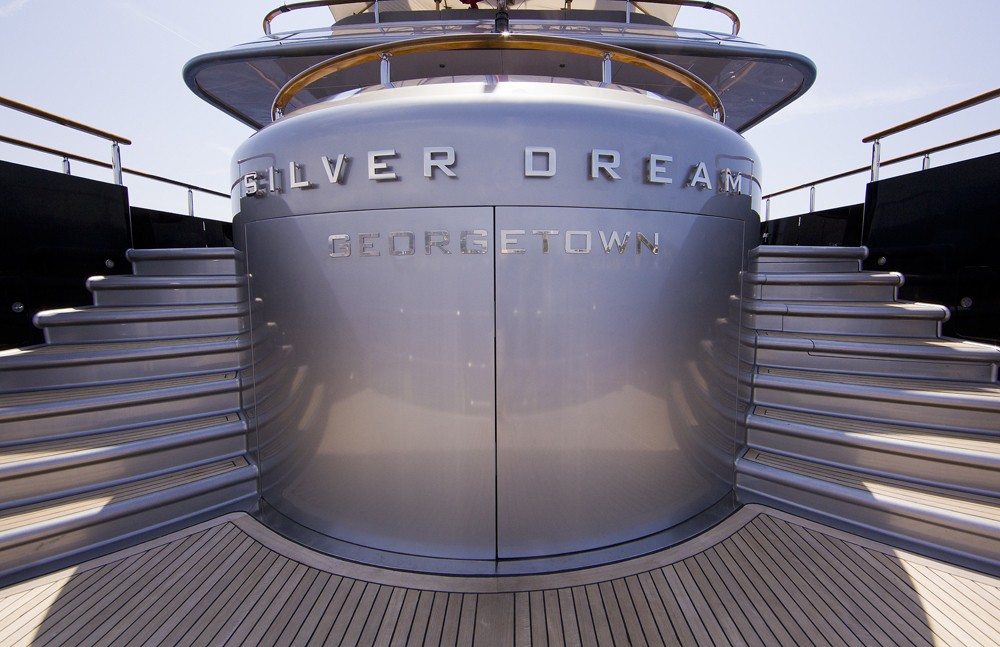 Name Plate: Yacht SILVER DREAM's Close Up Pictured